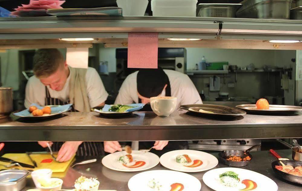 Mytton And Mermaid - Brunning And Price Hotel 4*